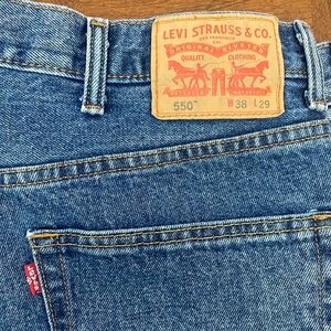 Mens.Levi’s 550 Relaxed fit jeans, 38x29